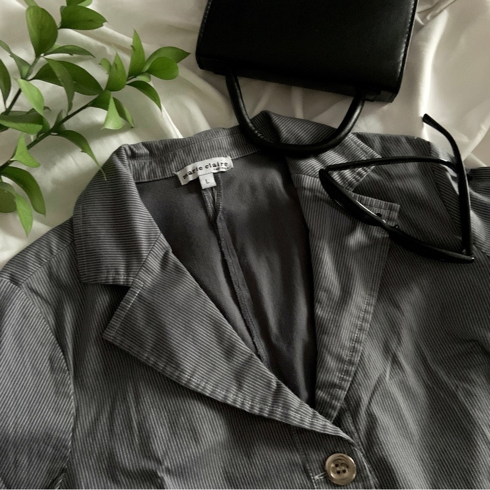 Blue Striped One-Button Blouse - Picture 3 of 5